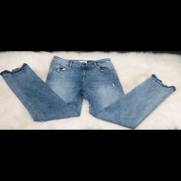 DL1961 Mara Instasculpt Straight Ankle with frayed and split ankle Size: 28 - Picture 2 of 12